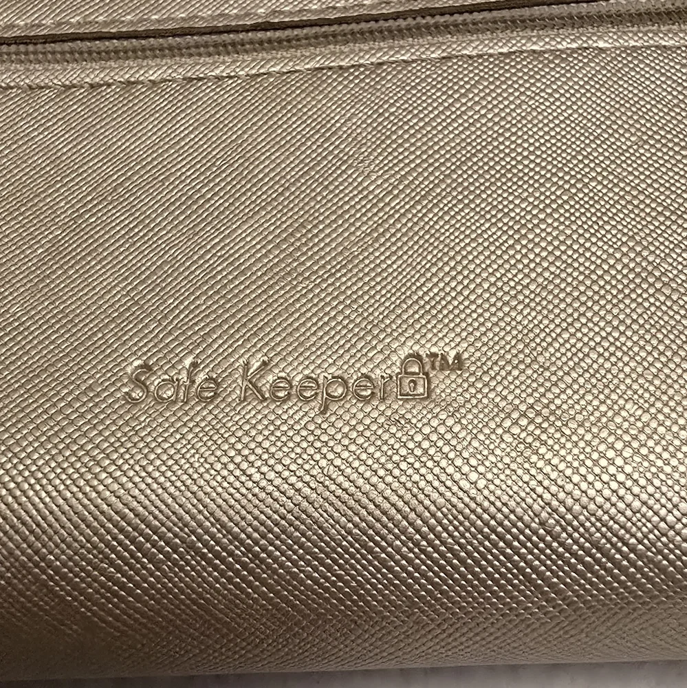 Safe Keepers Pink Wallet